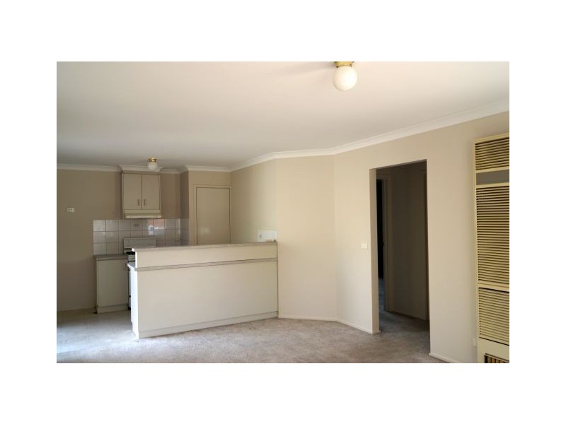 4/16 Helmer Street, Mooroopna VIC 3629