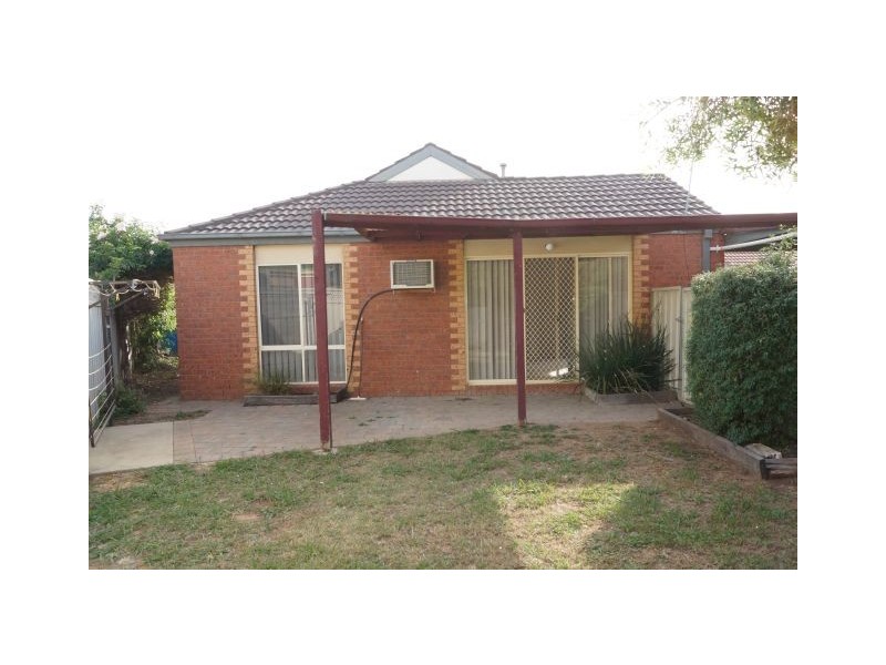 4/16 Helmer Street, Mooroopna VIC 3629