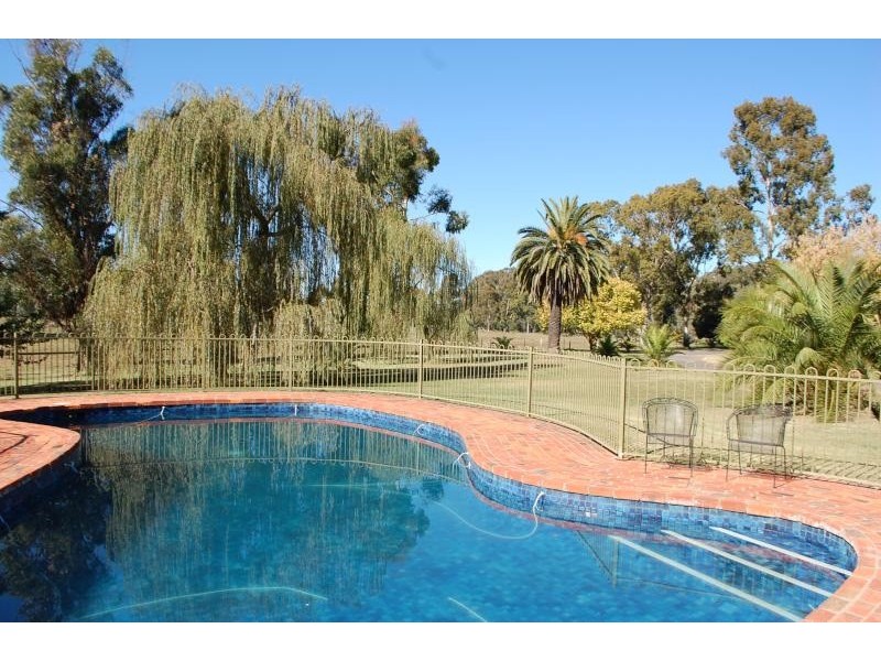 11 Edgewater Road, Kialla VIC 3631