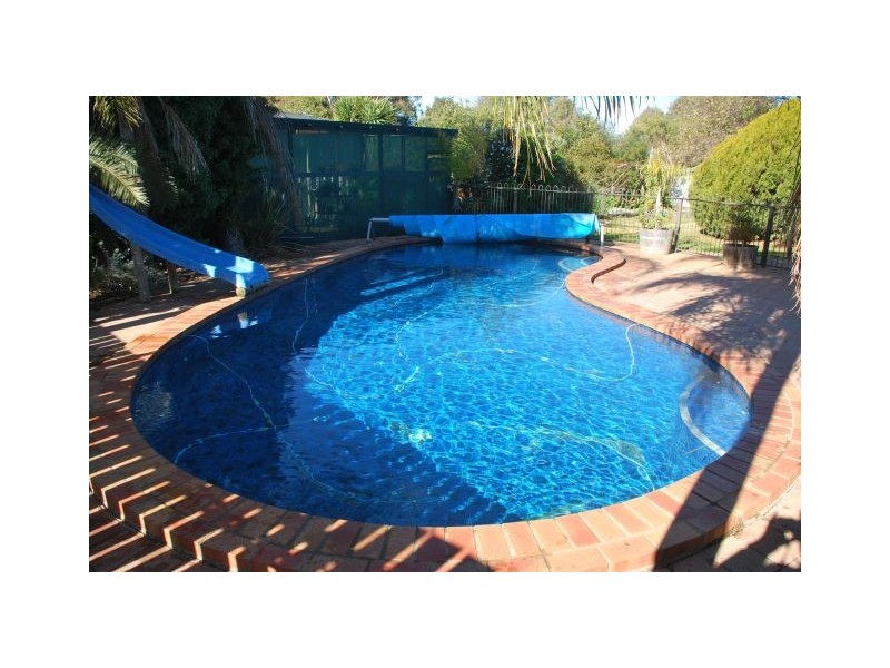 2 Holmes Court, Numurkah VIC 3636