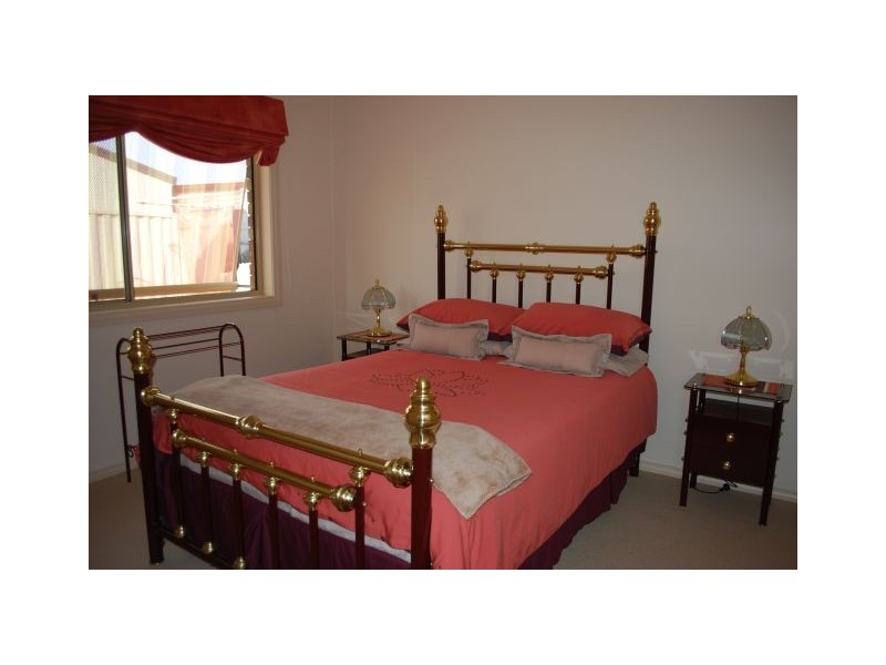 4 Lewis Court, Mooroopna VIC 3629