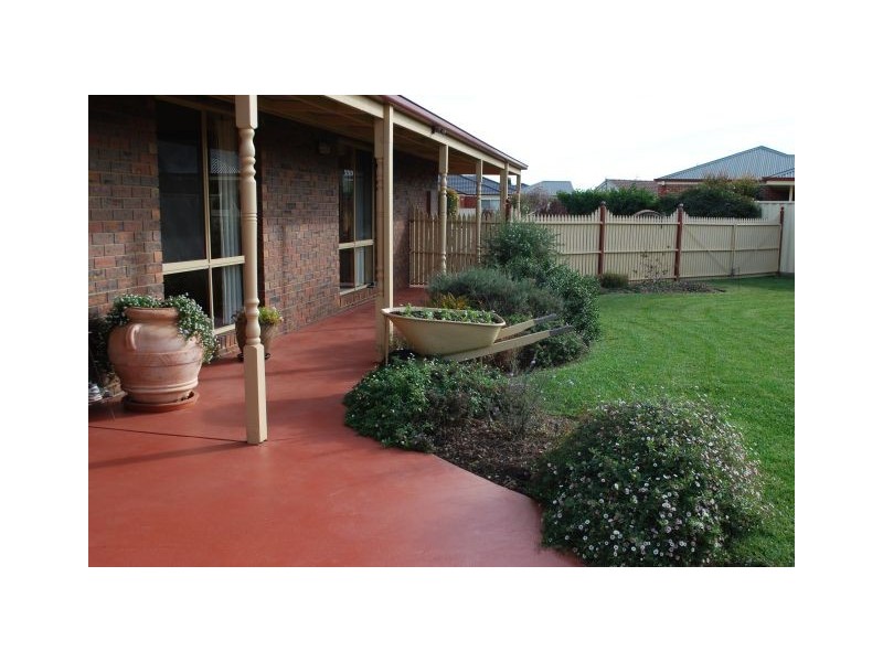 4 Lewis Court, Mooroopna VIC 3629