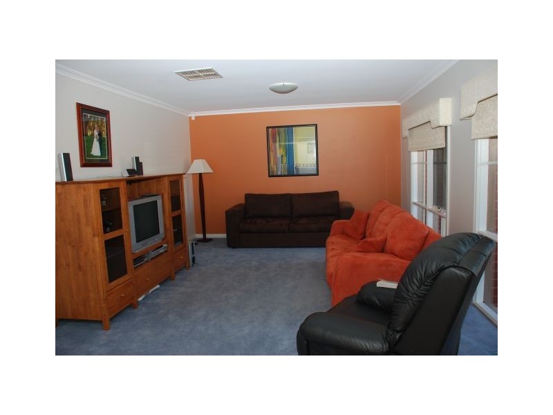 89 Parkside Drive, Shepparton VIC 3630