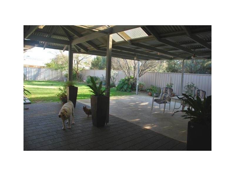 24 Silvan Crescent, Kialla VIC 3631