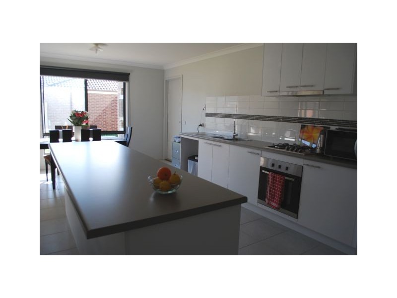 4 Yellowgum Crescent, Shepparton VIC 3630