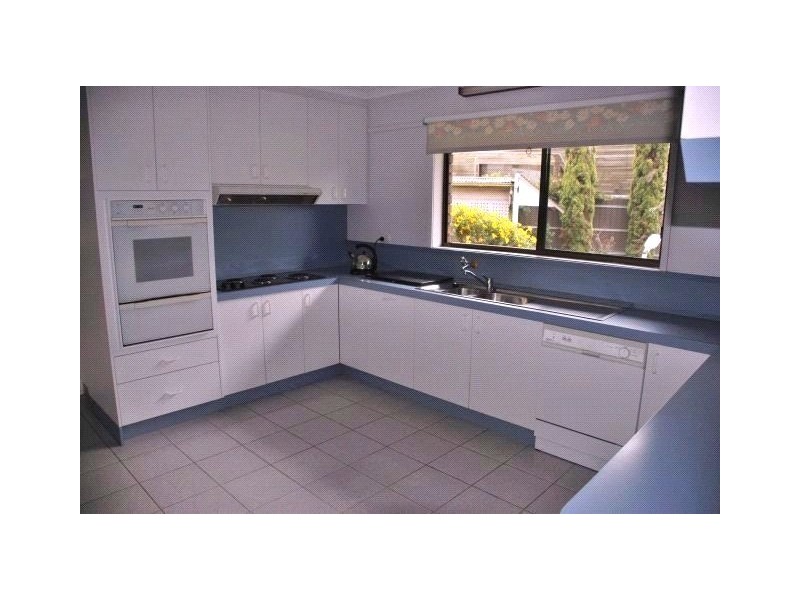 8 Talinga Crescent, Shepparton VIC 3630