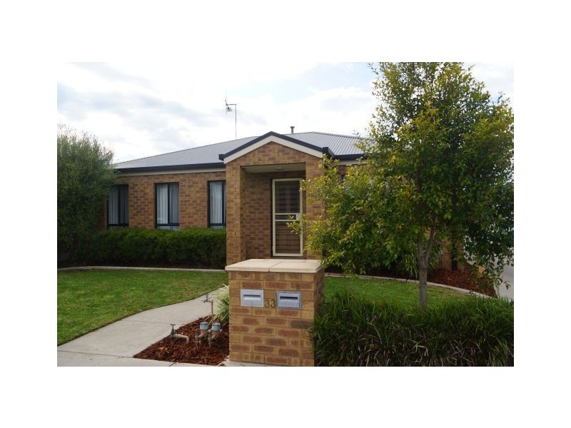 1 & 2/33 McDonald Street, Shepparton VIC 3630
