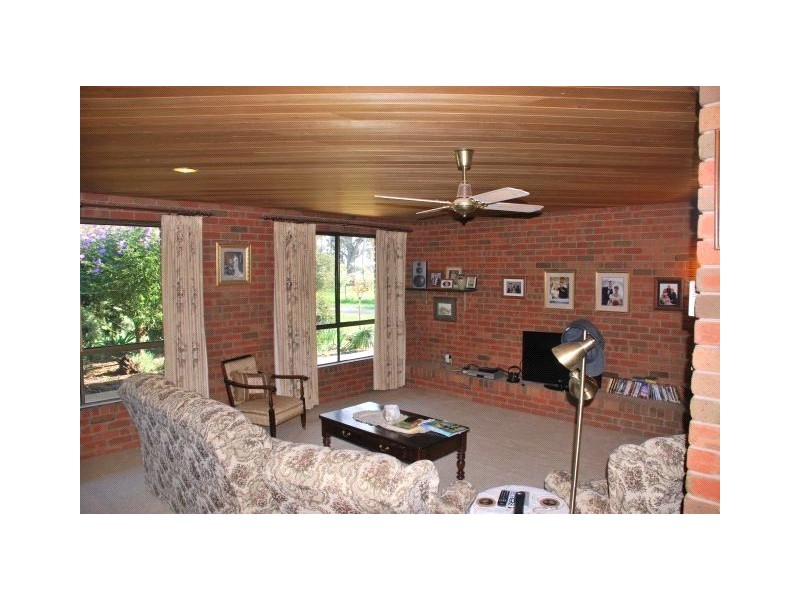 548 Wunghnu Road, Drumanure VIC 3636