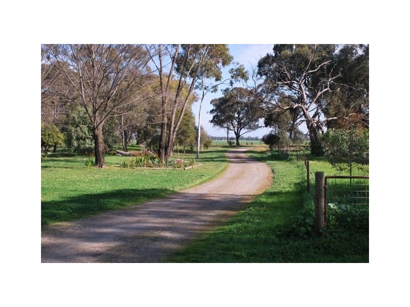 548 Wunghnu Road, Drumanure VIC 3636