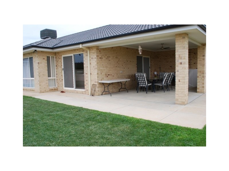 10 Rainboy Court, Mooroopna VIC 3629