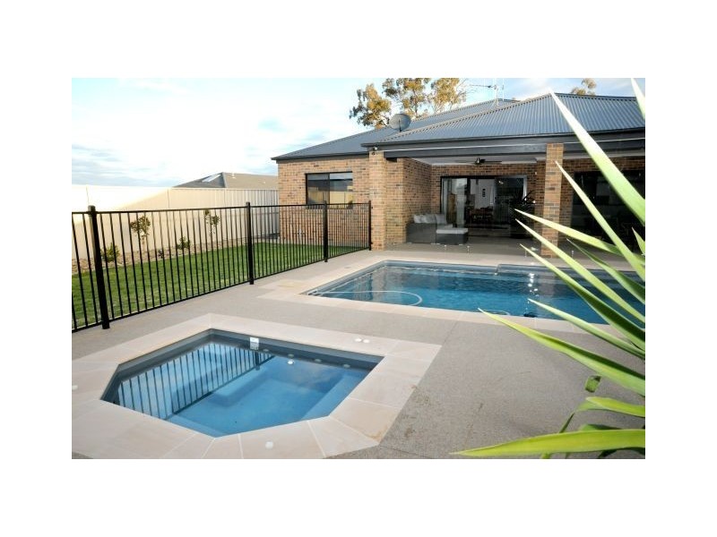 6 Wanderers Lane, Kialla VIC 3631