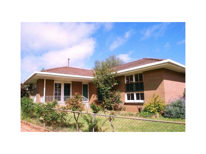 39 Queen Street, Dookie VIC 3646