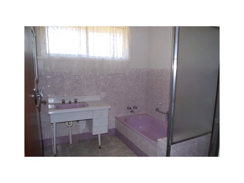 39 Queen Street, Dookie VIC 3646