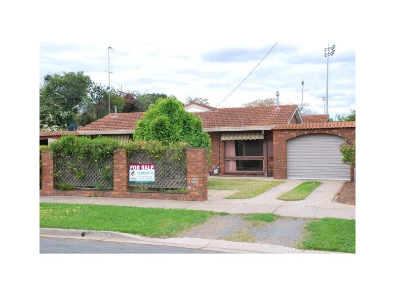 2/17 Oram Street, Shepparton VIC 3630