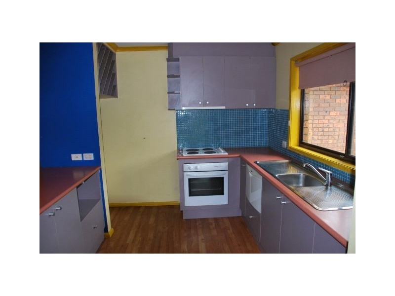 2/17 Oram Street, Shepparton VIC 3630