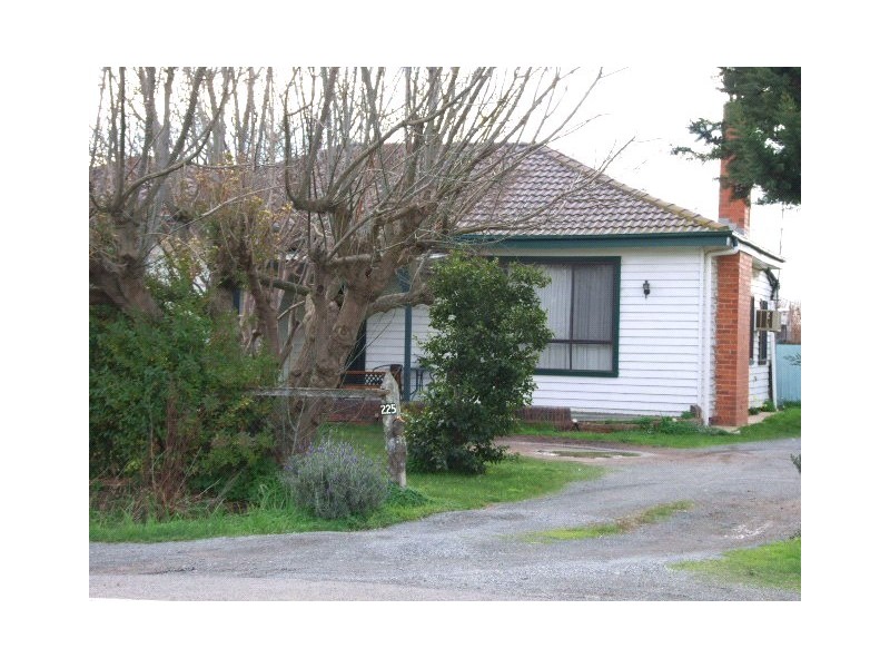 225 New Dookie Road, Shepparton VIC 3630