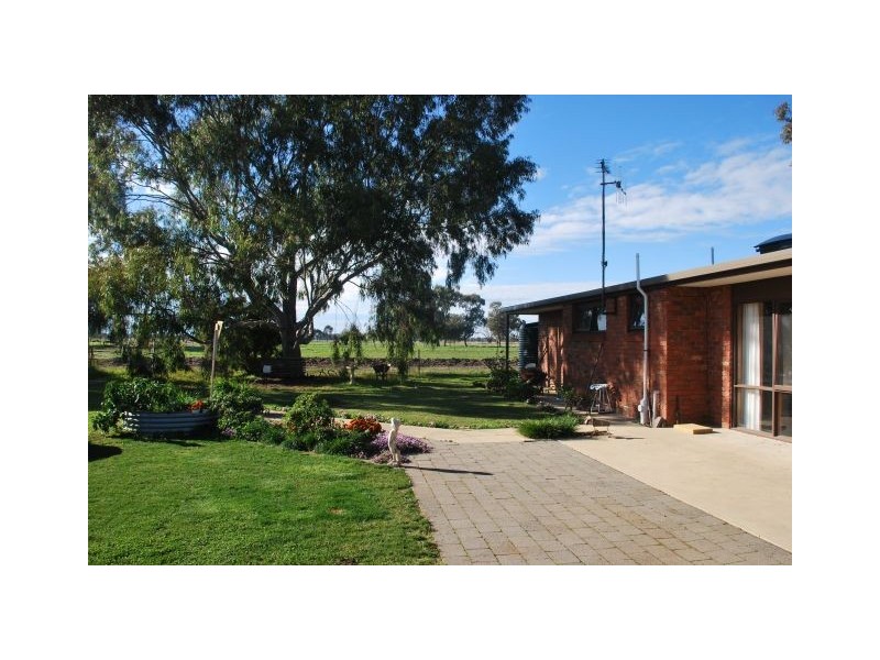 235 Sampson Road, Numurkah VIC 3636