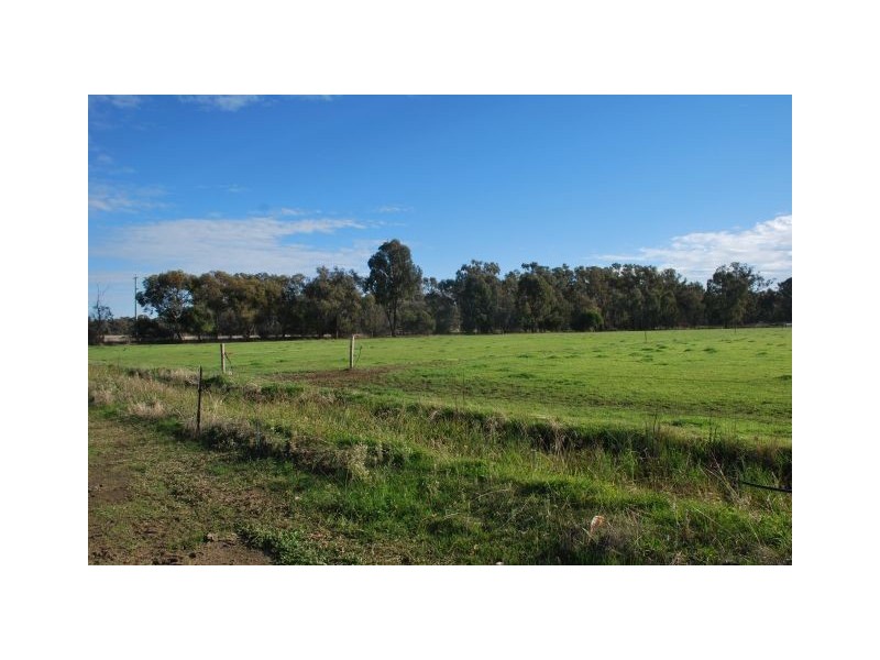 235 Sampson Road, Numurkah VIC 3636