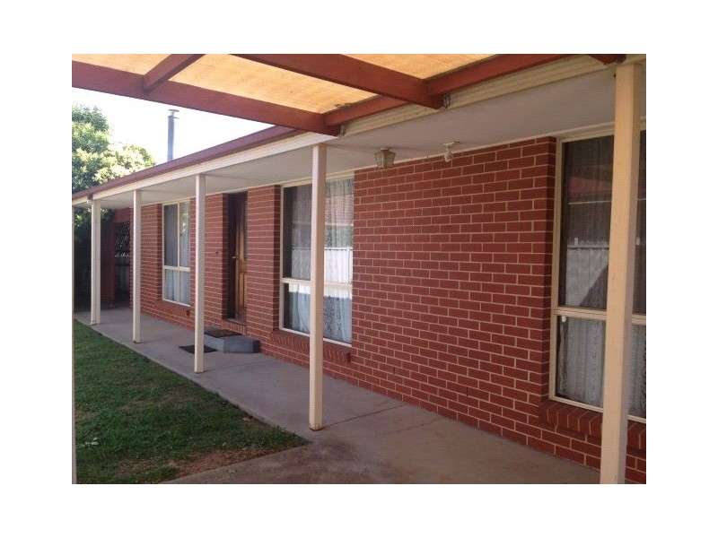 2/103 The Boulevard, Shepparton VIC 3630