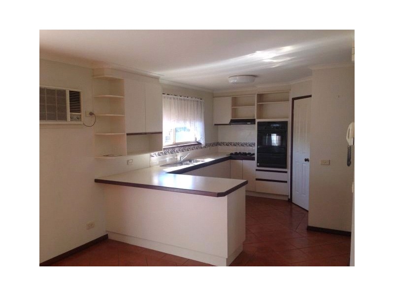 2/103 The Boulevard, Shepparton VIC 3630