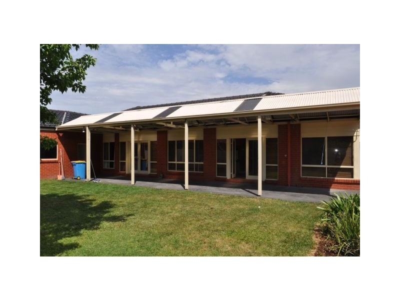 4 Omeo Court, Kialla VIC 3631