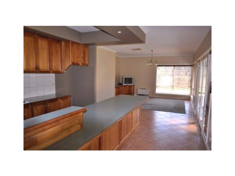 4 Omeo Court, Kialla VIC 3631