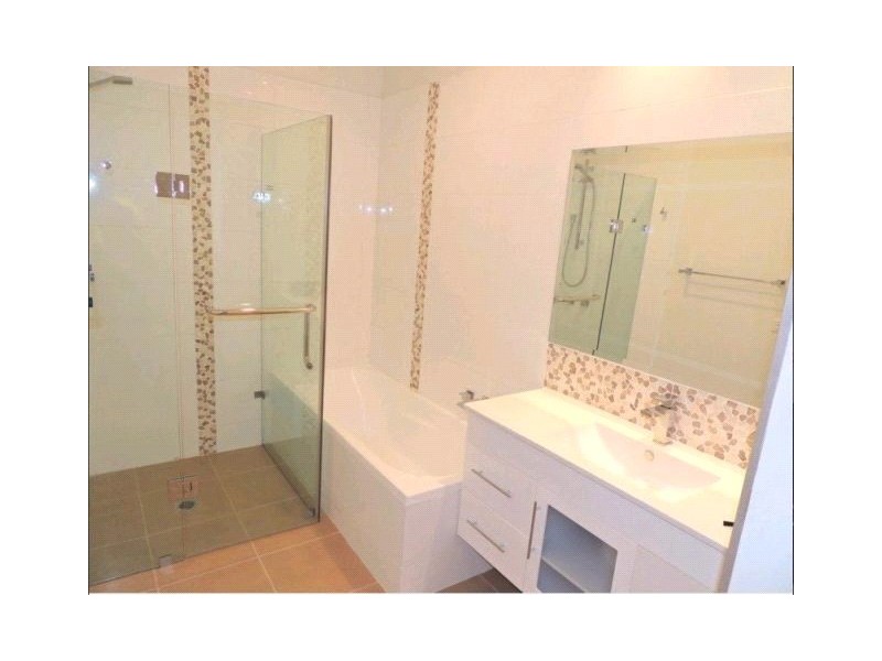 2/1 Baker Street, Shepparton VIC 3630