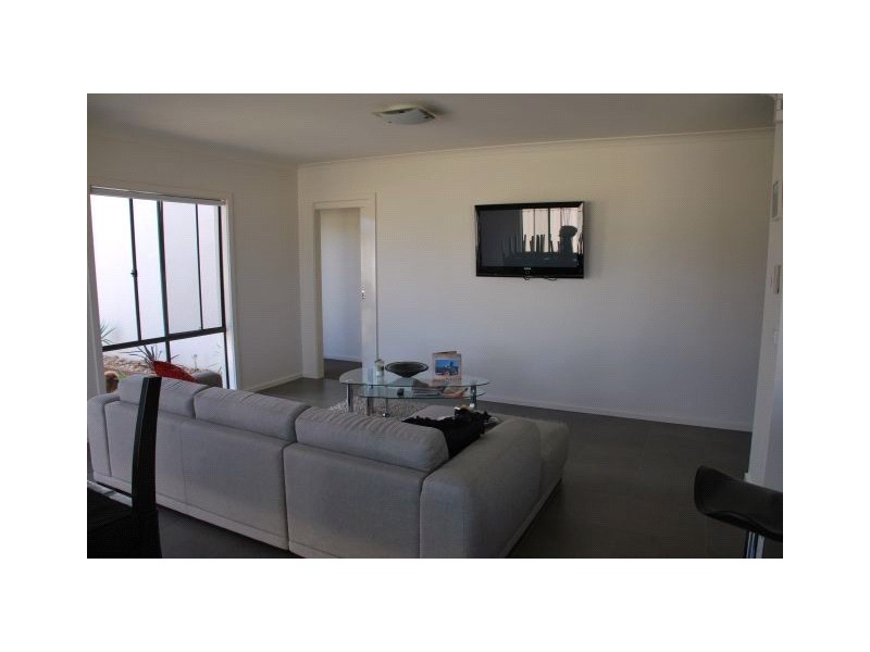 18 Sugargum Cresent, Kialla VIC 3631