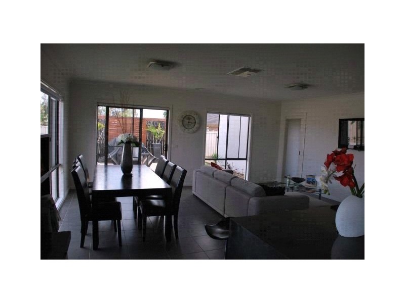 18 Sugargum Cresent, Kialla VIC 3631