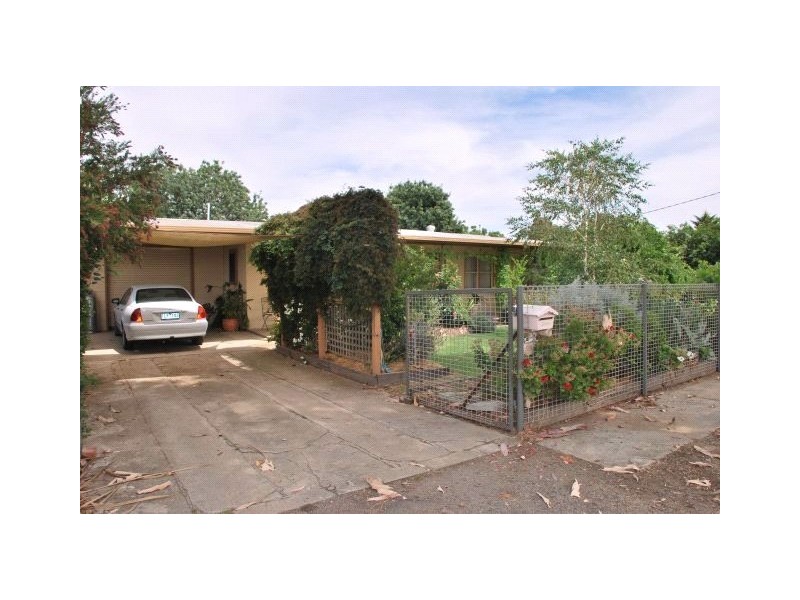 76 Robertson Street, Nathalia VIC 3638