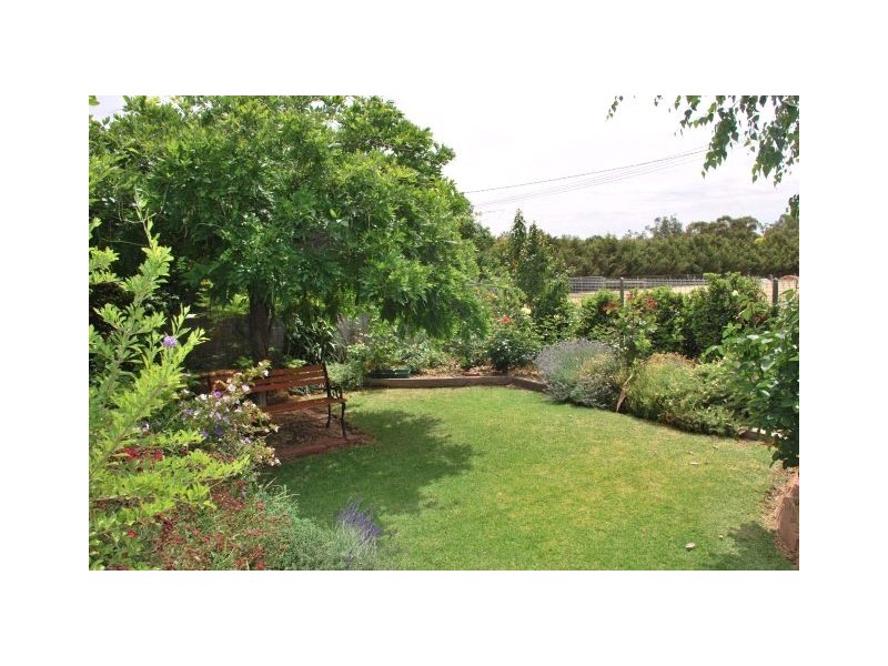 76 Robertson Street, Nathalia VIC 3638