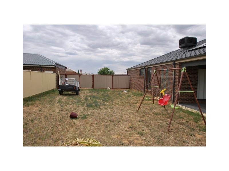 8 Cooloola Place, Shepparton VIC 3630