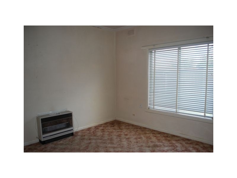 16 McFarlane Road, Mooroopna VIC 3629