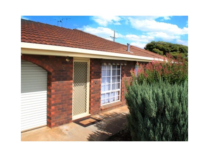 2/82 Saxton Street, Numurkah VIC 3636