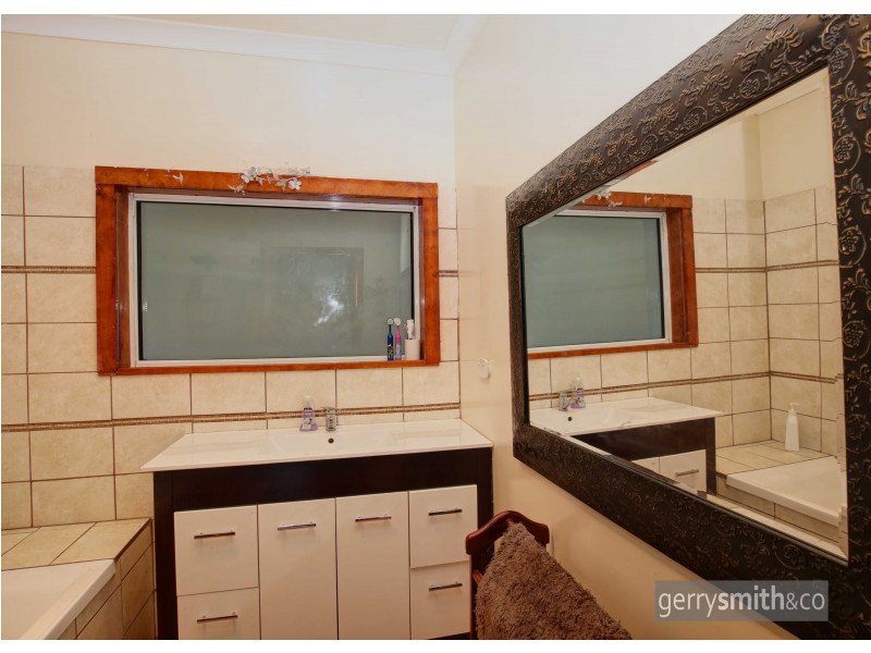 3753 Harrow – Clear Lake Road, Toolondo VIC 3401