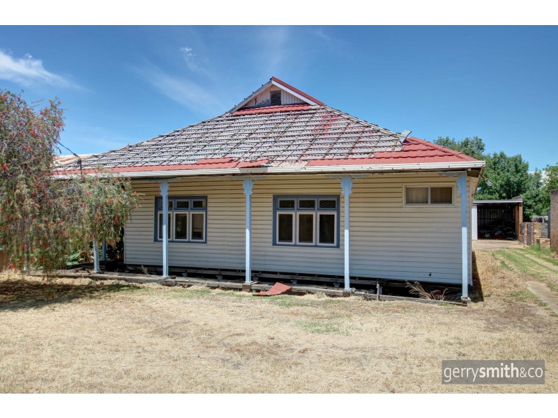 7 Brougham Street, Nhill VIC 3418