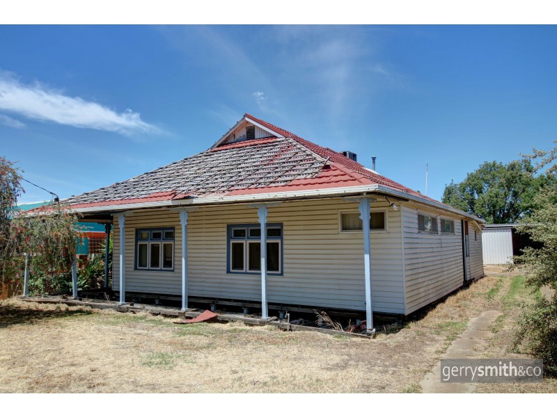7 Brougham Street, Nhill VIC 3418