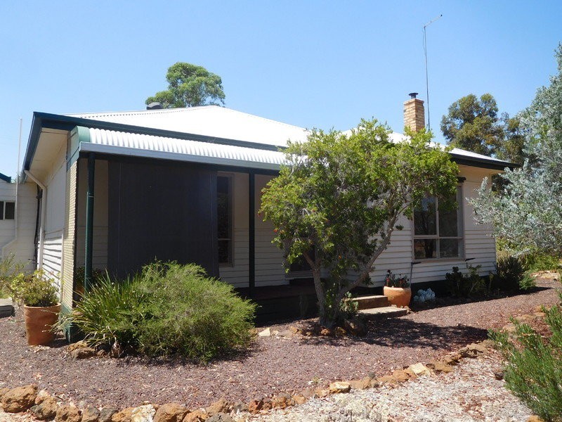 2718 Henty Highway, Wonwondah VIC 3401