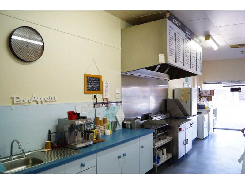 77 Scott Street, Warracknabeal VIC 3393