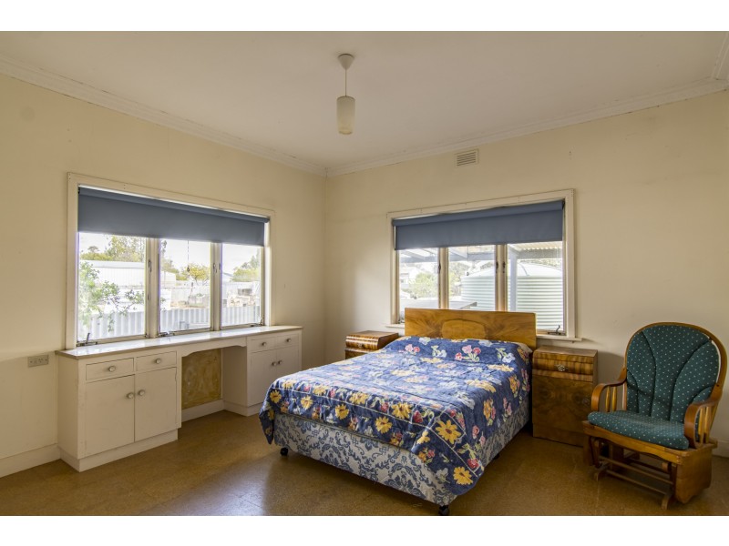 20 HEWITT STREET, Warracknabeal VIC 3393