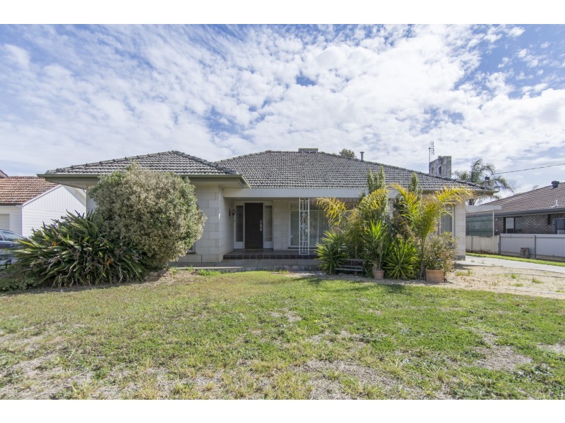 20 HEWITT STREET, Warracknabeal VIC 3393