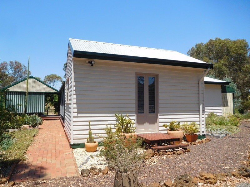 2718 Henty Highway, Wonwondah VIC 3401