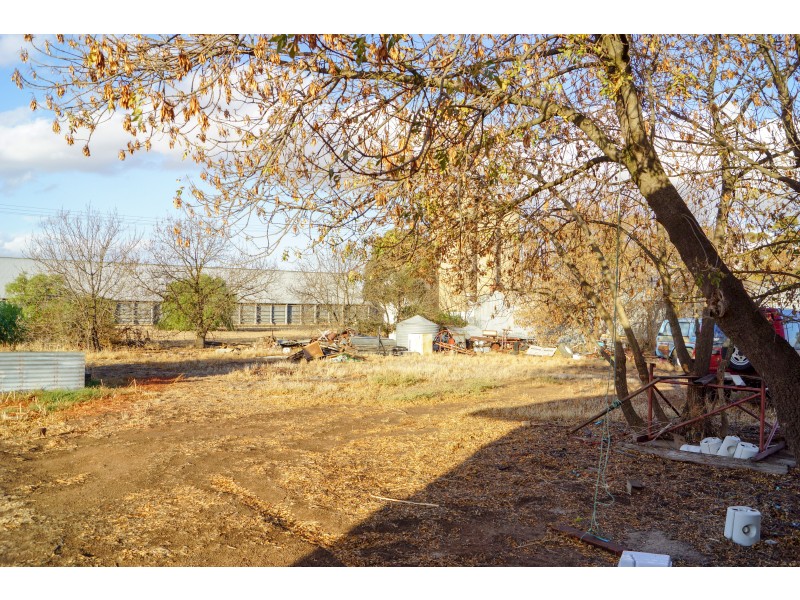 27 Miller Street, Pimpinio VIC 3401