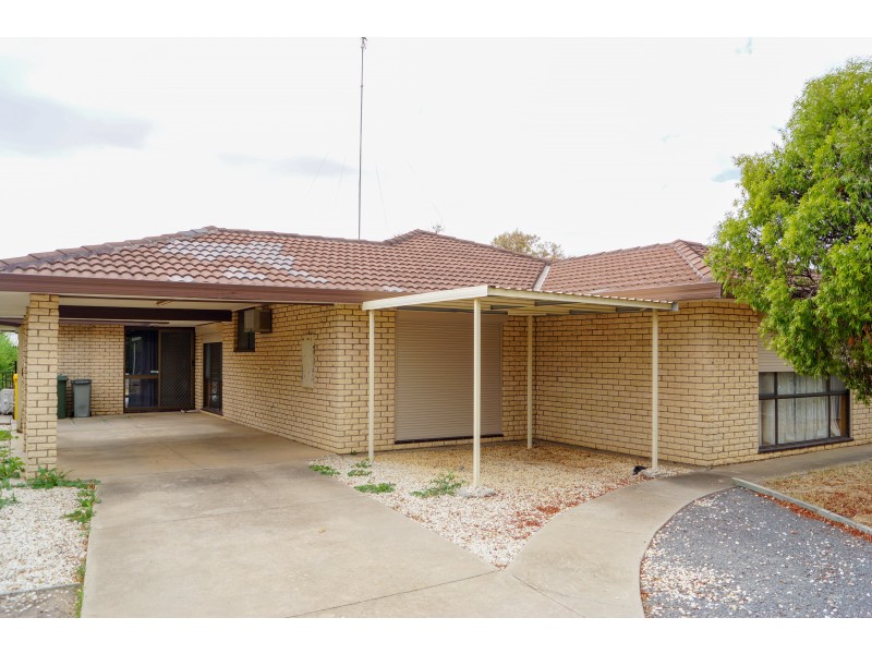 30 Tregear Street, Warracknabeal VIC 3393