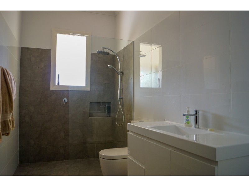 75 Lake Avenue, Natimuk VIC 3409
