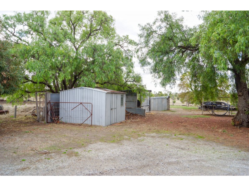 75 Lake Avenue, Natimuk VIC 3409