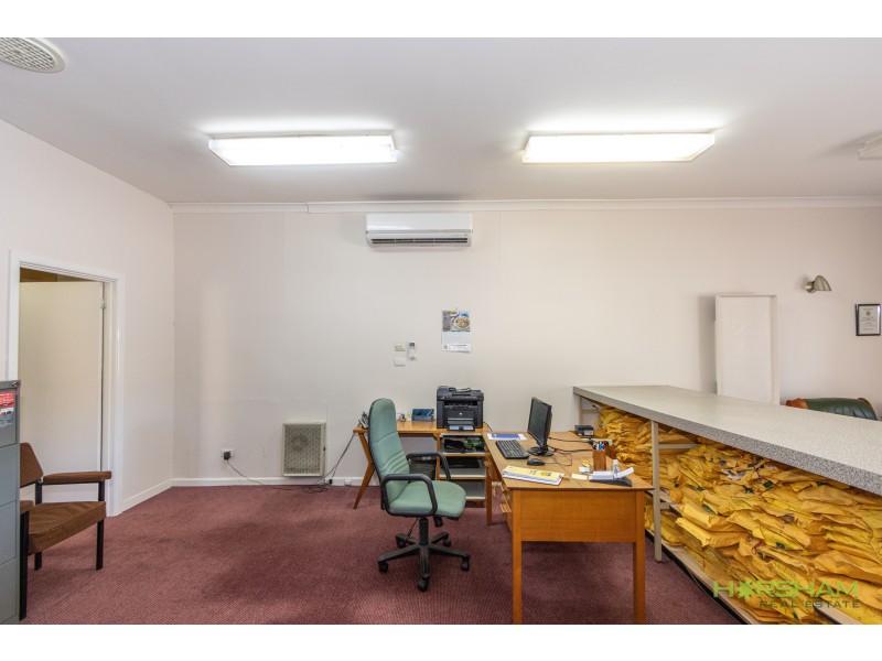 77 Elizabeth Street, Edenhope VIC 3318