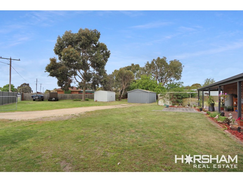 30 Laidlaw Avenue, Edenhope VIC 3318