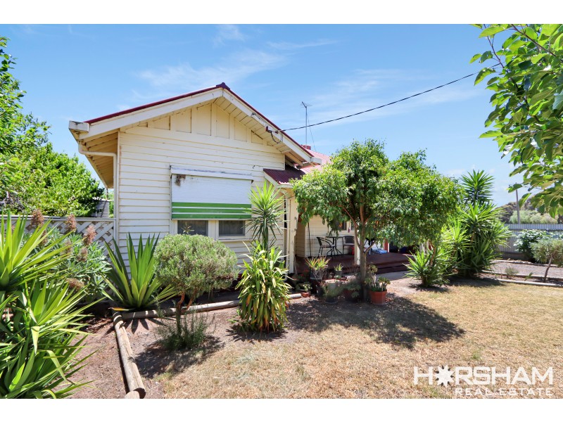 24 Soldiers Avenue, Murtoa VIC 3390