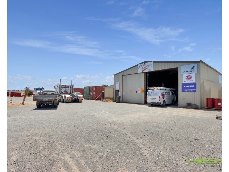 5 Middleton Avenue, Nhill VIC 3418